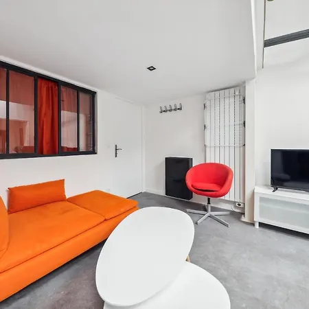 Appartement Chic Apart With Terrace Argenteuil